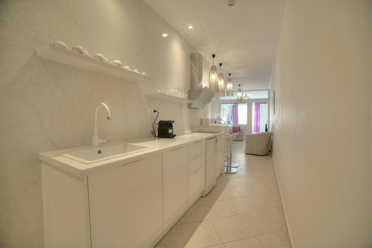 Downtown Glyfada Smart Apartment Атина Екстериор снимка